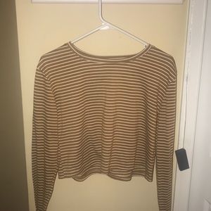 Long sleeve tee